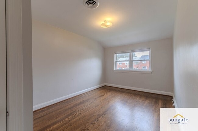Building Photo - 258 Ridge Ave