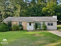 Building Photo - 2225 Lisa Ann Dr