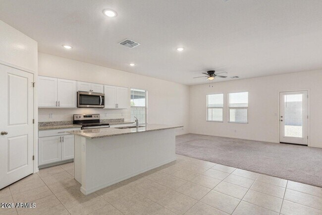 Building Photo - 16663 W Christy Dr