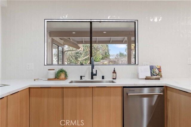 Building Photo - 931 Camino Ramon