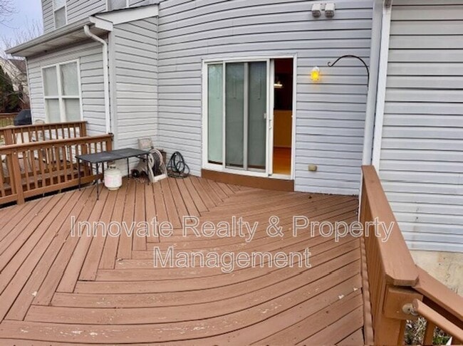 Building Photo - 584 Mount Vernon Cir