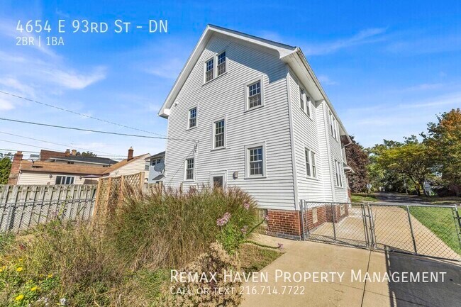 Building Photo - 4654 E 93rd St