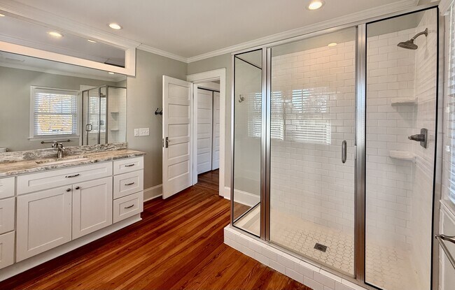 Building Photo - 107 W Geer St