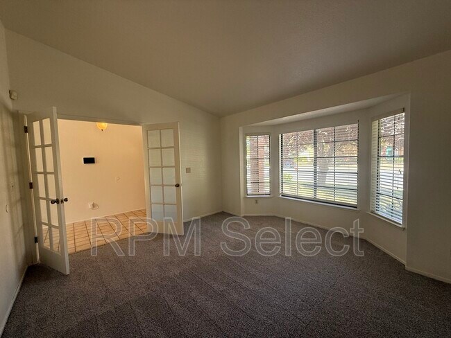 Building Photo - 2264 Americana Dr
