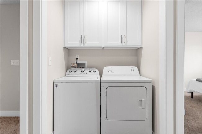 Building Photo - 475 175