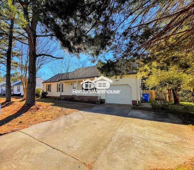 Building Photo - 411 Linkenborough Dr