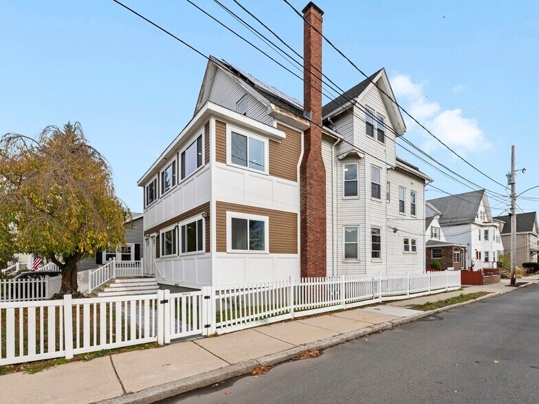 Building Photo - 129 Lynnway