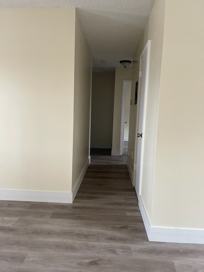 Building Photo - 5435 W 24th Ave