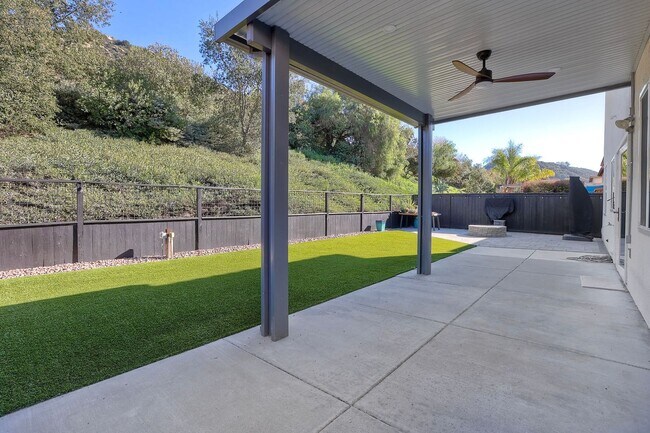 Building Photo - Spacious 5-Bedroom Lake Rancho Viejo Rental with Loft & No Rear Neighbors