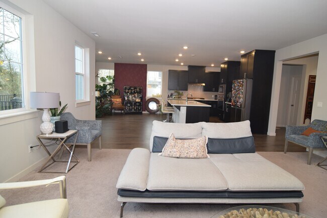 Building Photo - 12212 SW Champlin Ln