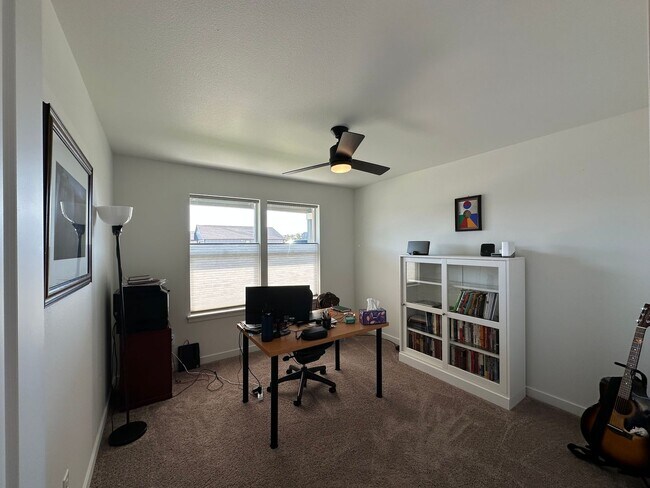 Building Photo - MOVE IN SPECIAL - Beautiful Newer 3 Bedroom / 2 Bath Home in NE Madras