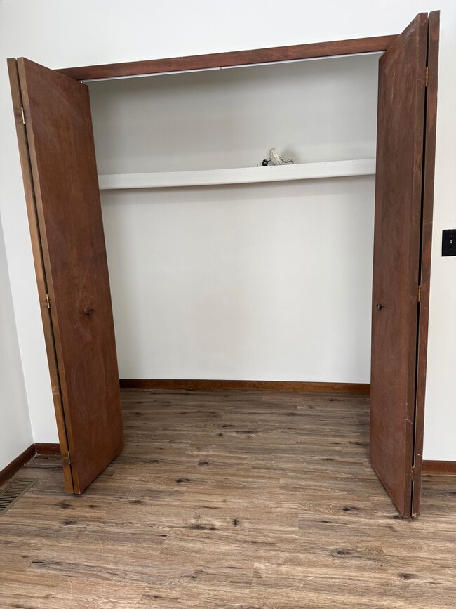 Building Photo - 6727 Parkland