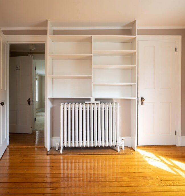 Building Photo - 37 Main Rd N