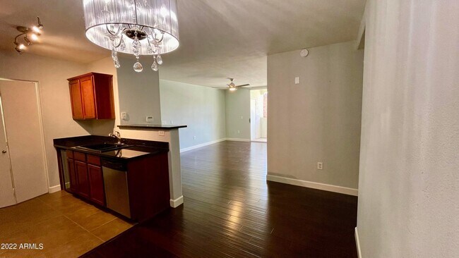 Building Photo - 3302 N 7th St