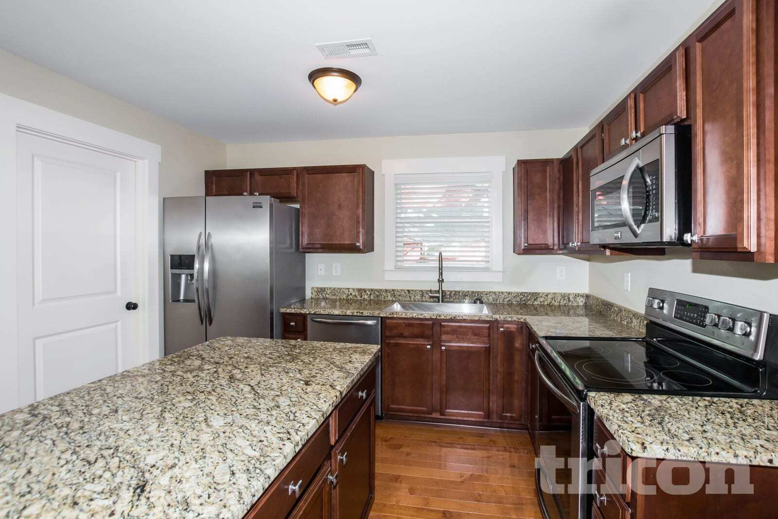 Building Photo - 1753 Dunkirk Dr