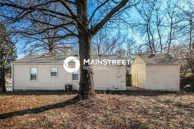 Building Photo - 3 Bedroom Pet-Friendly Home in Kansas City, MO with Main Street Renewal