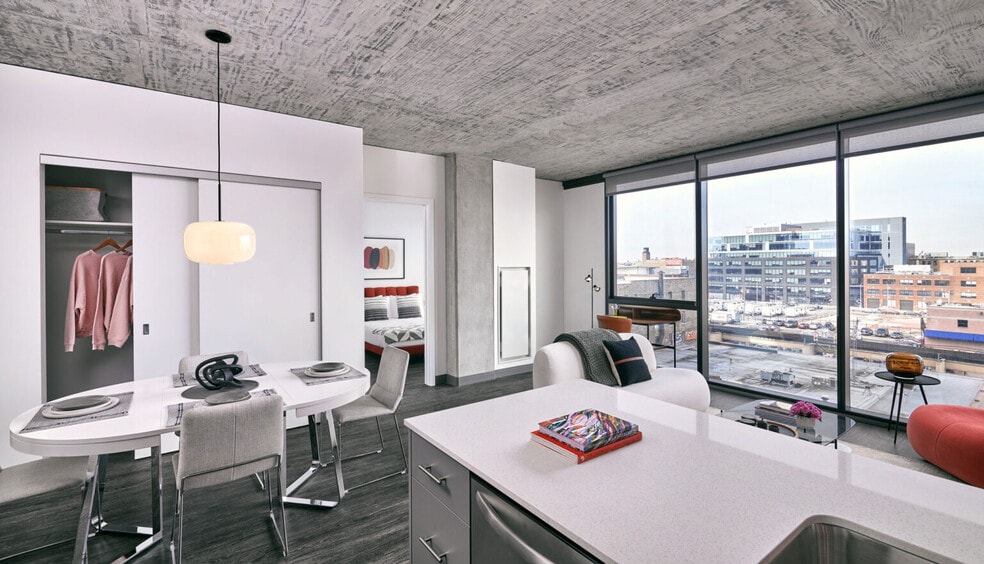 Building Photo - 1240 W Randolph St