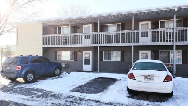 Primary Photo - 320 State St