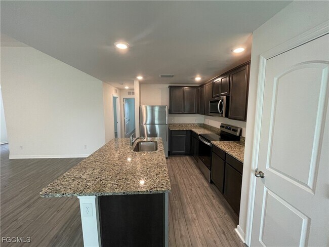 Building Photo - 1708 NW 11th Terrace