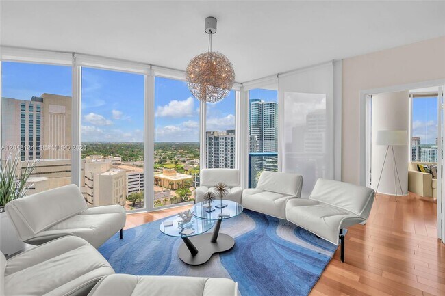 Building Photo - 333 Las Olas Way