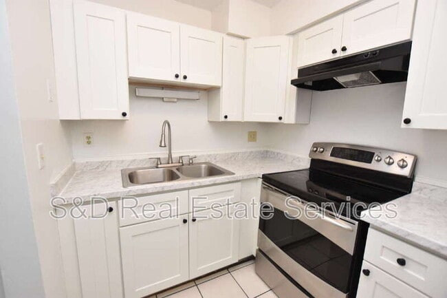 Building Photo - 4745 Dimbath Dr