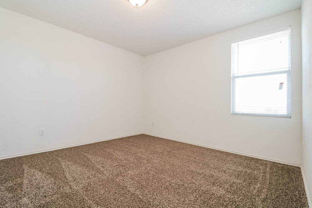 Building Photo - 607 Almandora Dr