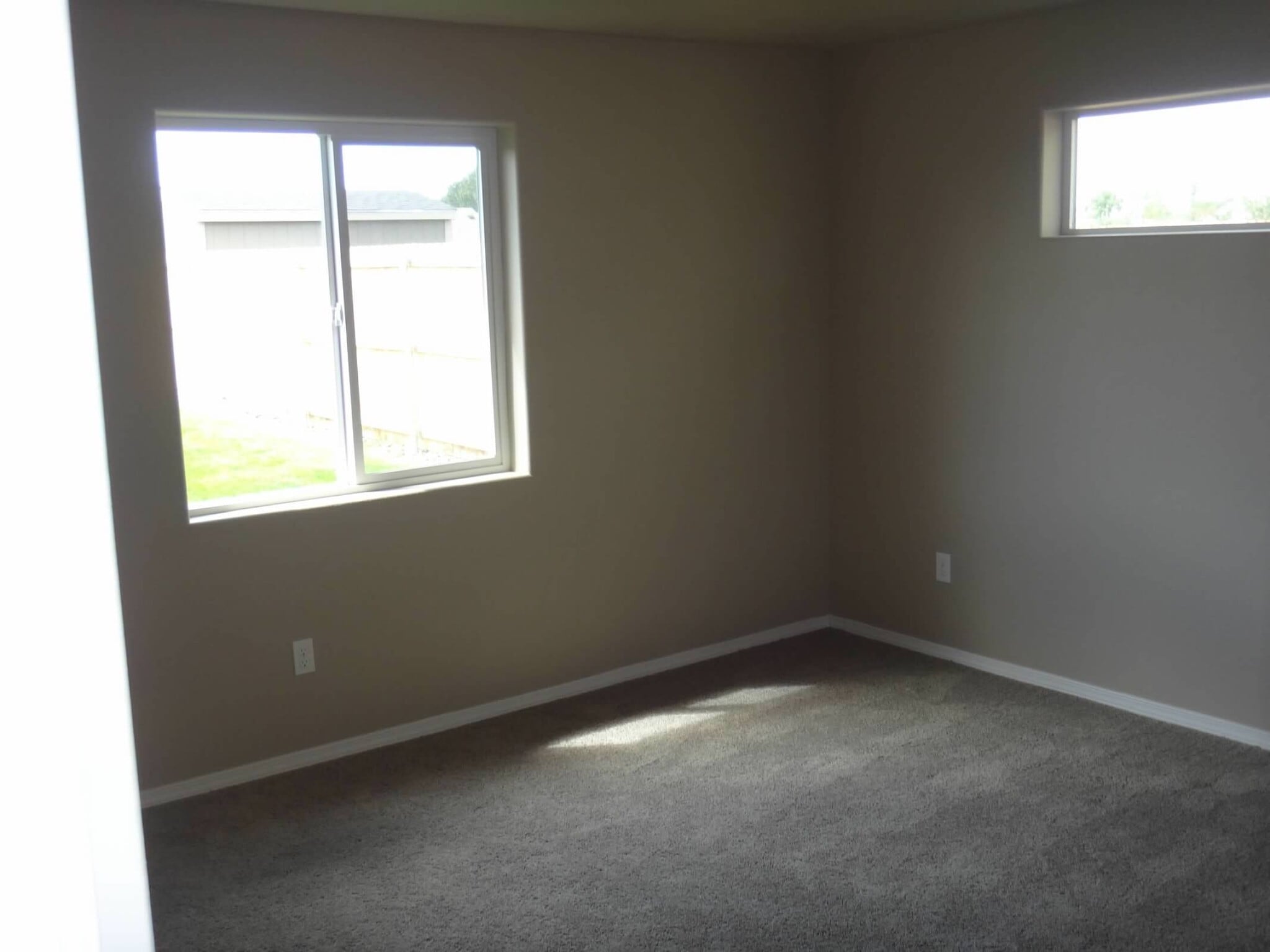 Building Photo - 2052 Alco Ave