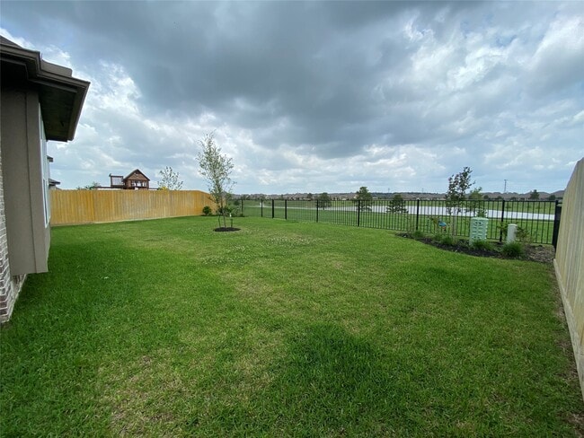 Building Photo - 7414 Evelyn Grv Dr