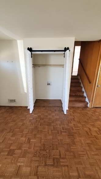 Building Photo - 1 Dinwiddie St