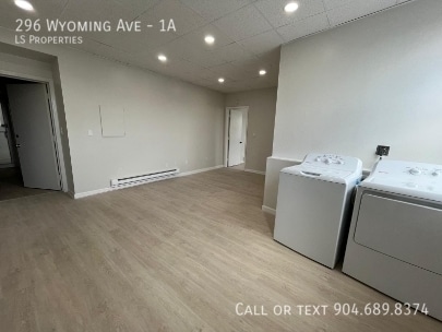 Building Photo - 296 Wyoming Ave