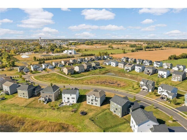 Building Photo - 17545 57th St NE