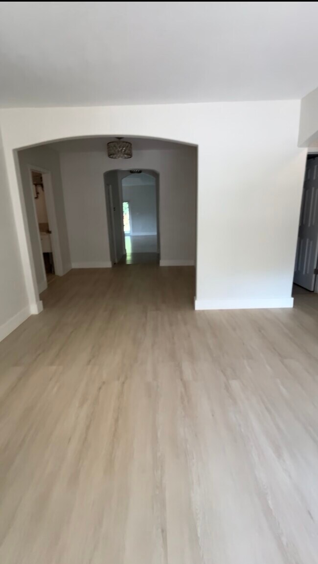 Primary Photo - 2511 SW 24th Ct