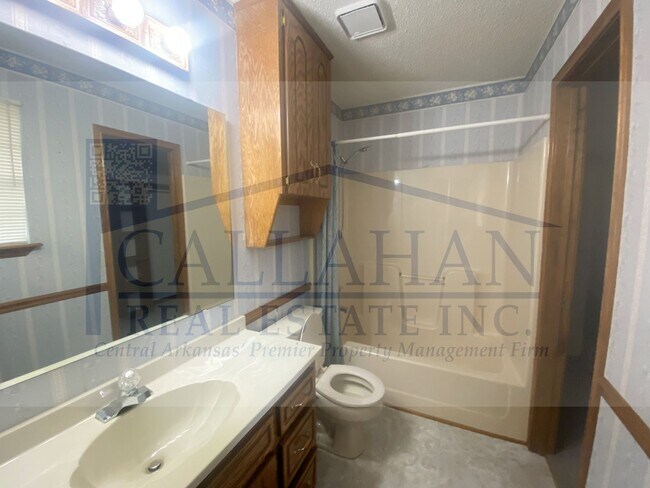 Building Photo - Sherwood 3 Bedroom Home