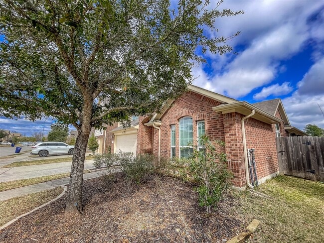 Building Photo - 18126 Golden Falls Ln