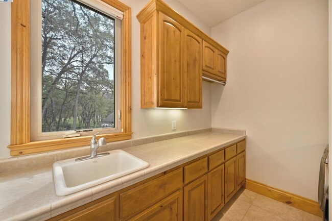 Building Photo - 12859 Austin Forest Cir