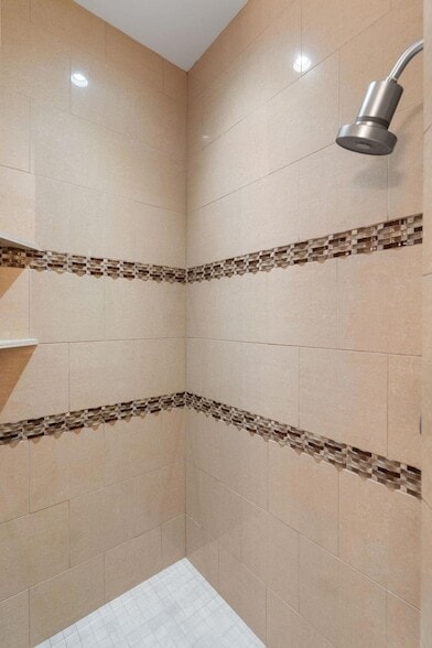 Building Photo - 929 Portland Ave