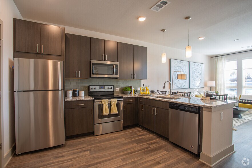 1BR, 1BA - 706 SF - Acre Green Mountain