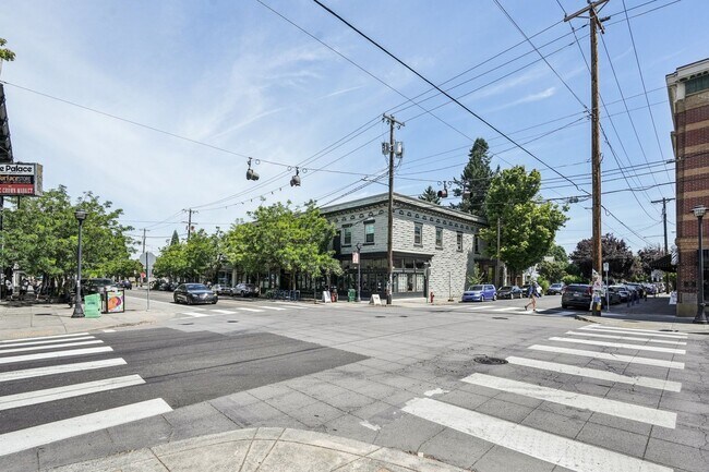 Building Photo - Discover Your New Home in the Kenton Neigh...