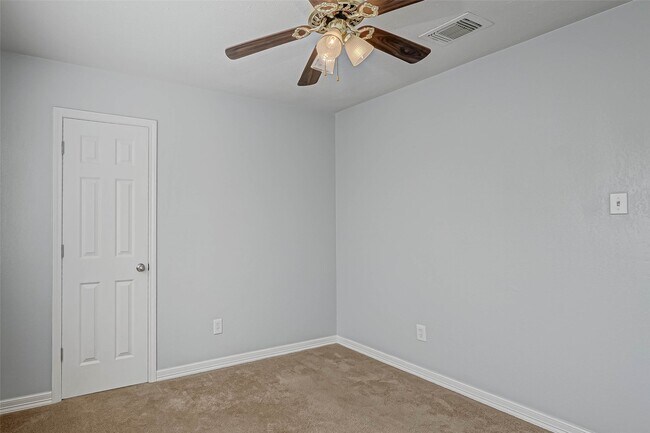 Building Photo - 1414 Elkwood Dr