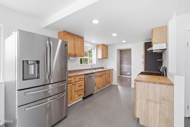 Building Photo - 6453 Tanager St