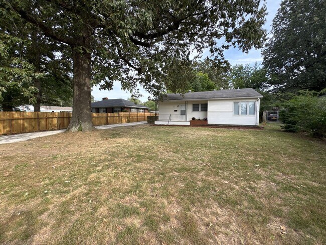 Building Photo - 2708 Trimble St