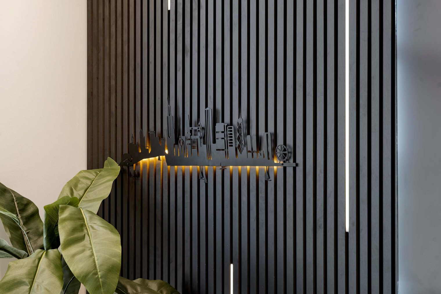 Building Photo - 1122 W Chicago Ave