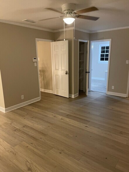 Building Photo - 5179 Beech Forest Dr SW