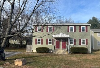 Building Photo - 11 Park Manor Ct