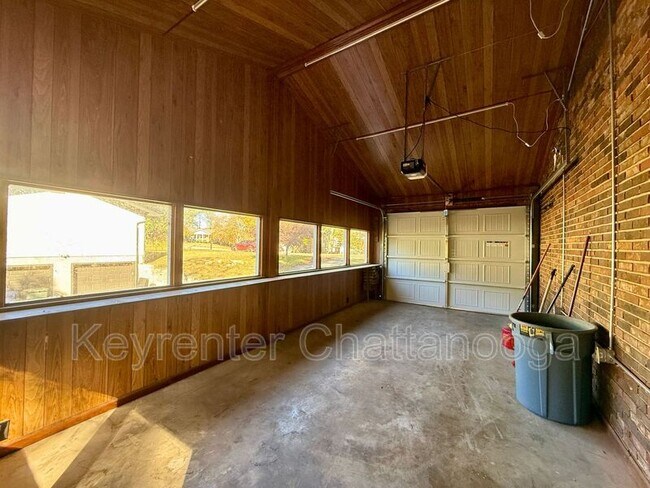 Building Photo - 4411 Comet Trail