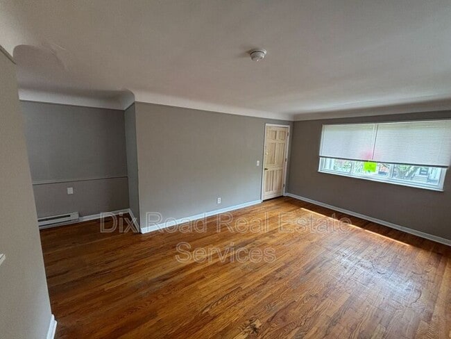 Building Photo - 1616 Pelham Pl