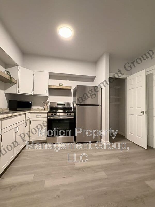 Building Photo - 6918 Northside Dr