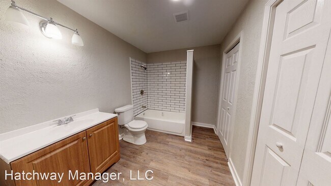Building Photo - 3 br, 2 bath House - 710 Avalon