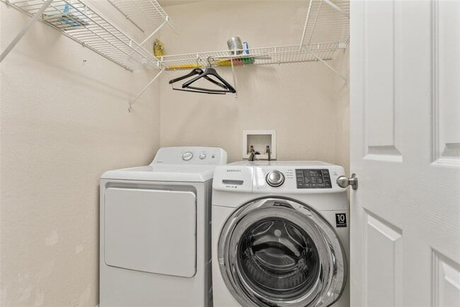 Building Photo - 700 S Harbour Island Blvd