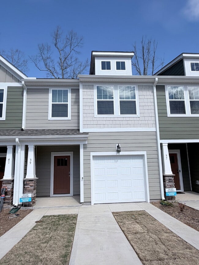 Building Photo - Brand-New 3BR Townhome with Garage in Clayton Crossing